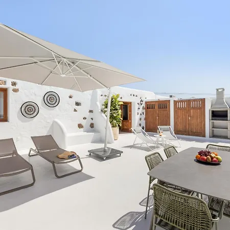 Roseta 1 By Escape Puerto del Carmen (Lanzarote)